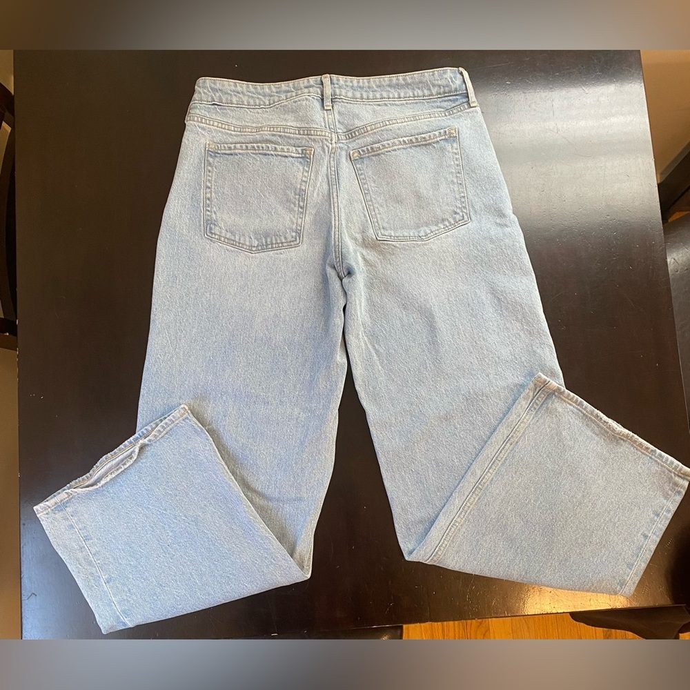 Old Navy Women’s Denim Wide Leg Jeans - Picture 10 of 10